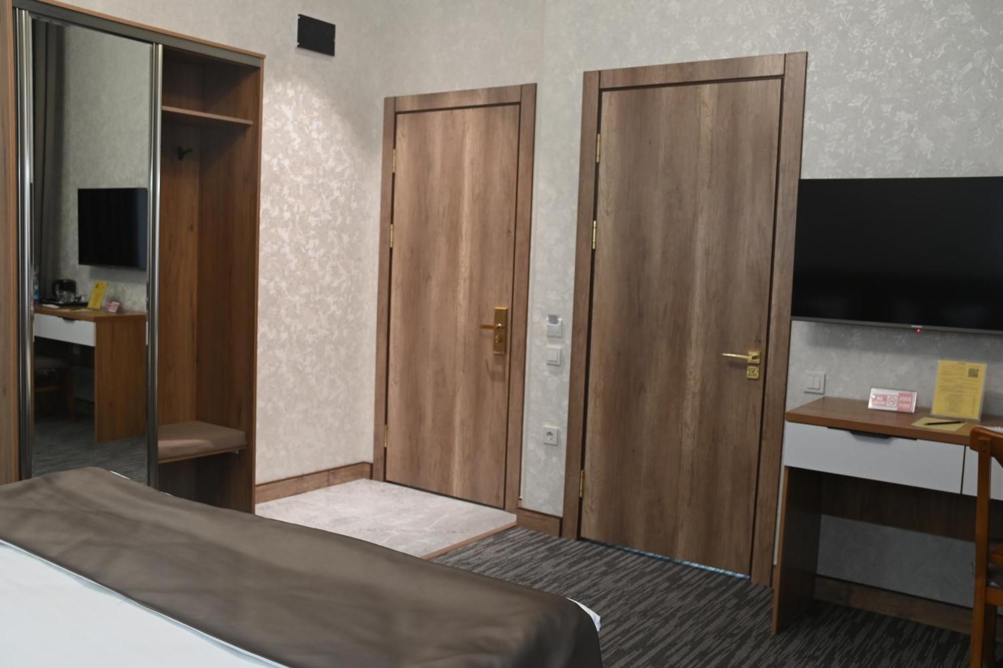 My Status Hotel Ташкент Екстериор снимка