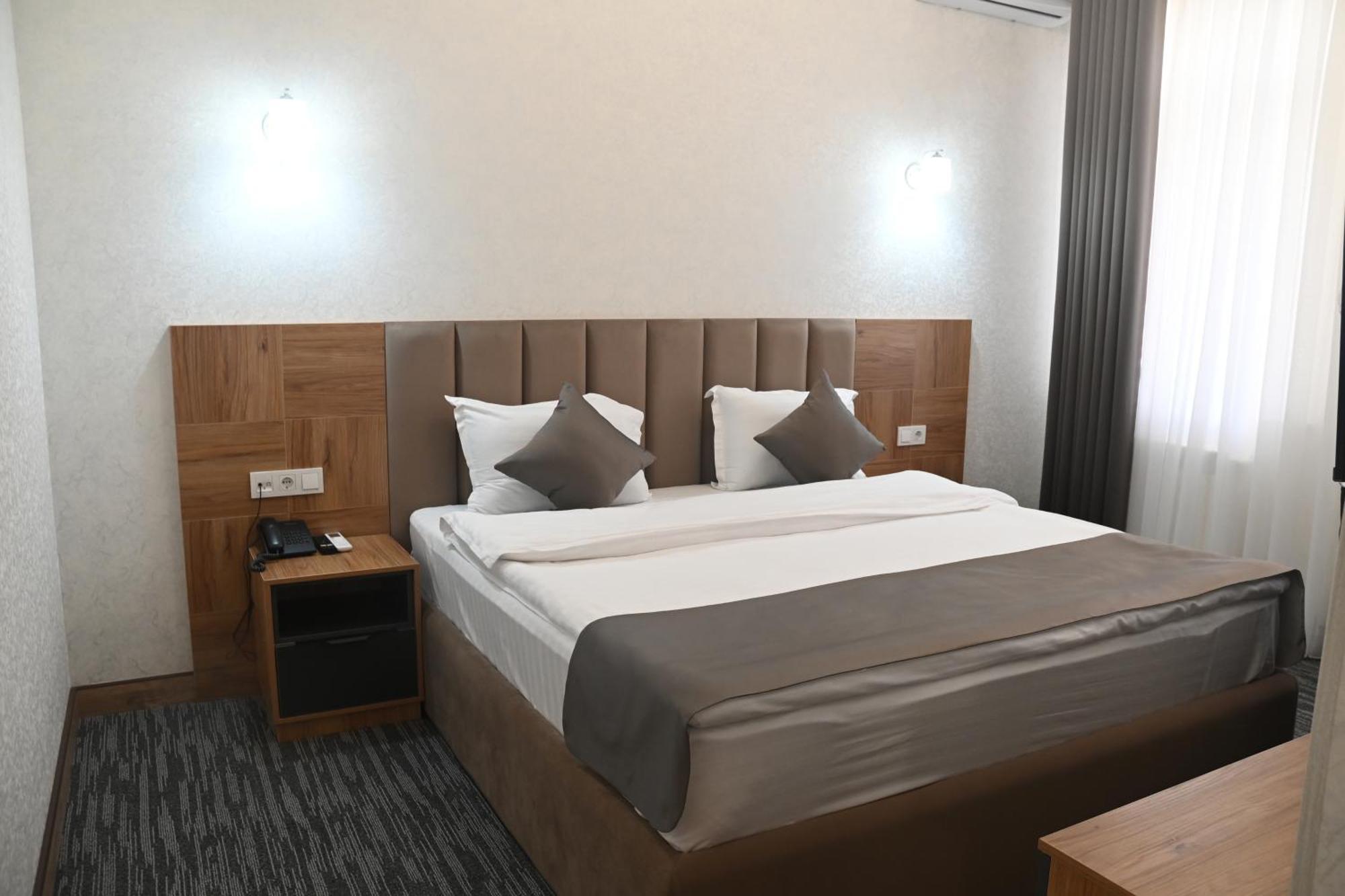 My Status Hotel Ташкент Екстериор снимка