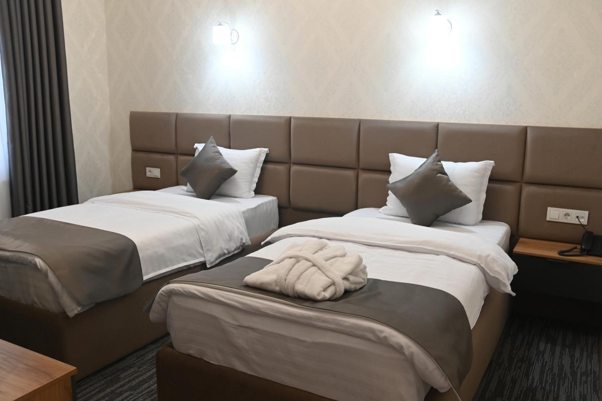 My Status Hotel Ташкент Екстериор снимка