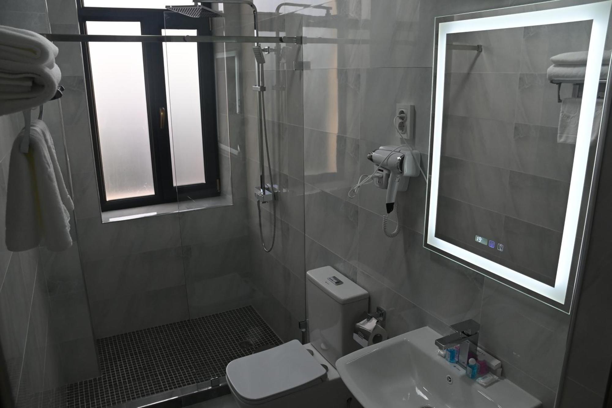 My Status Hotel Ташкент Екстериор снимка