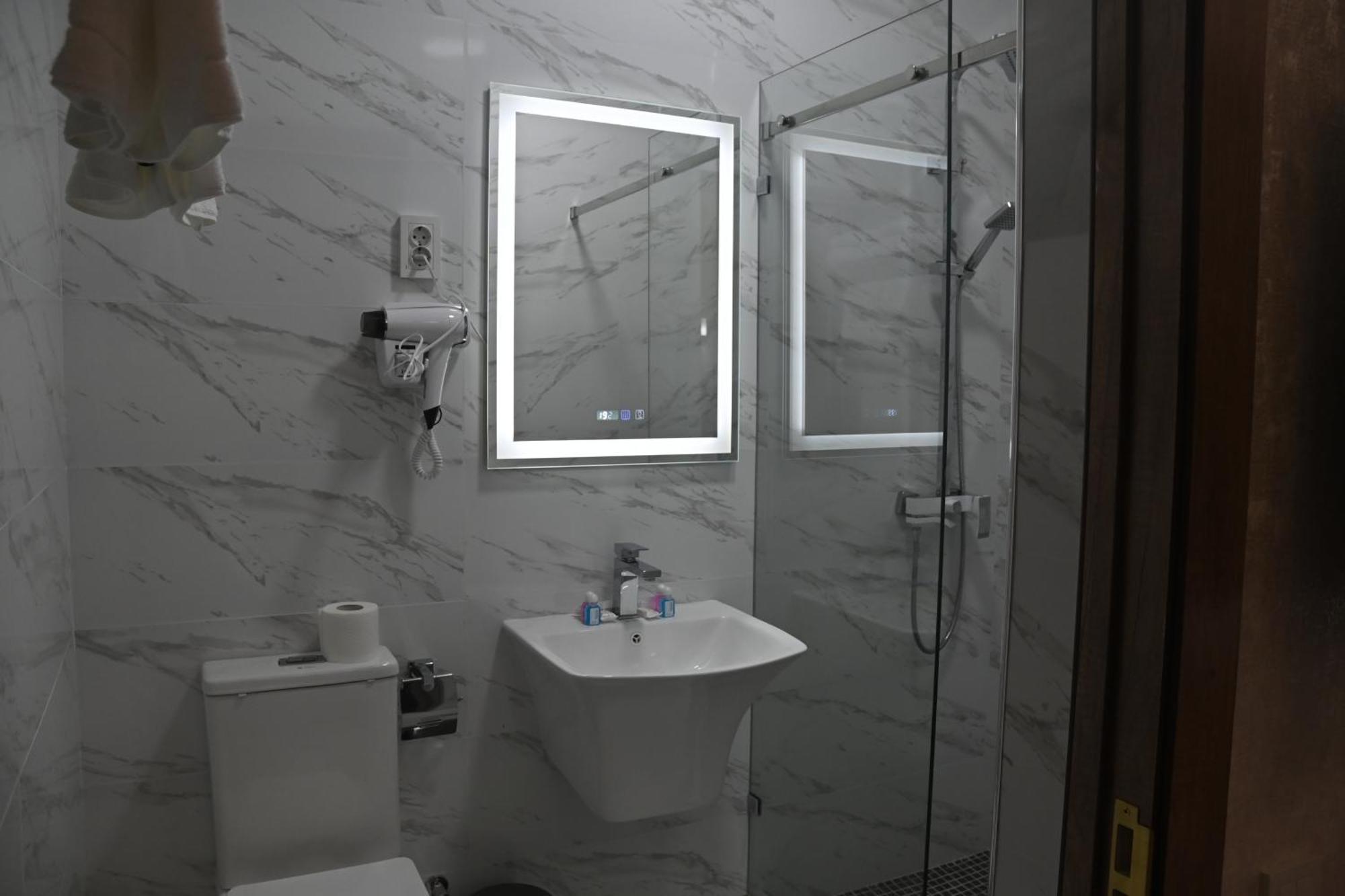 My Status Hotel Ташкент Екстериор снимка