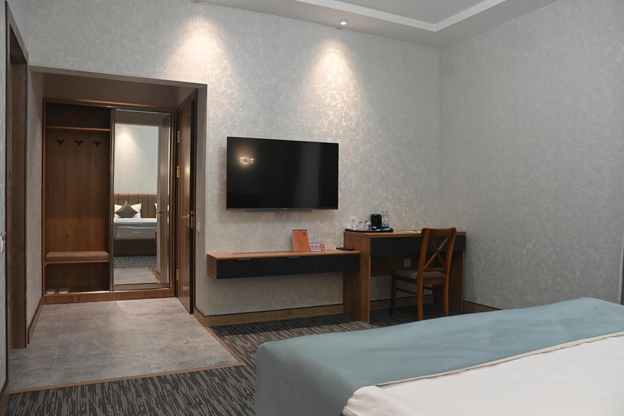 My Status Hotel Ташкент Екстериор снимка